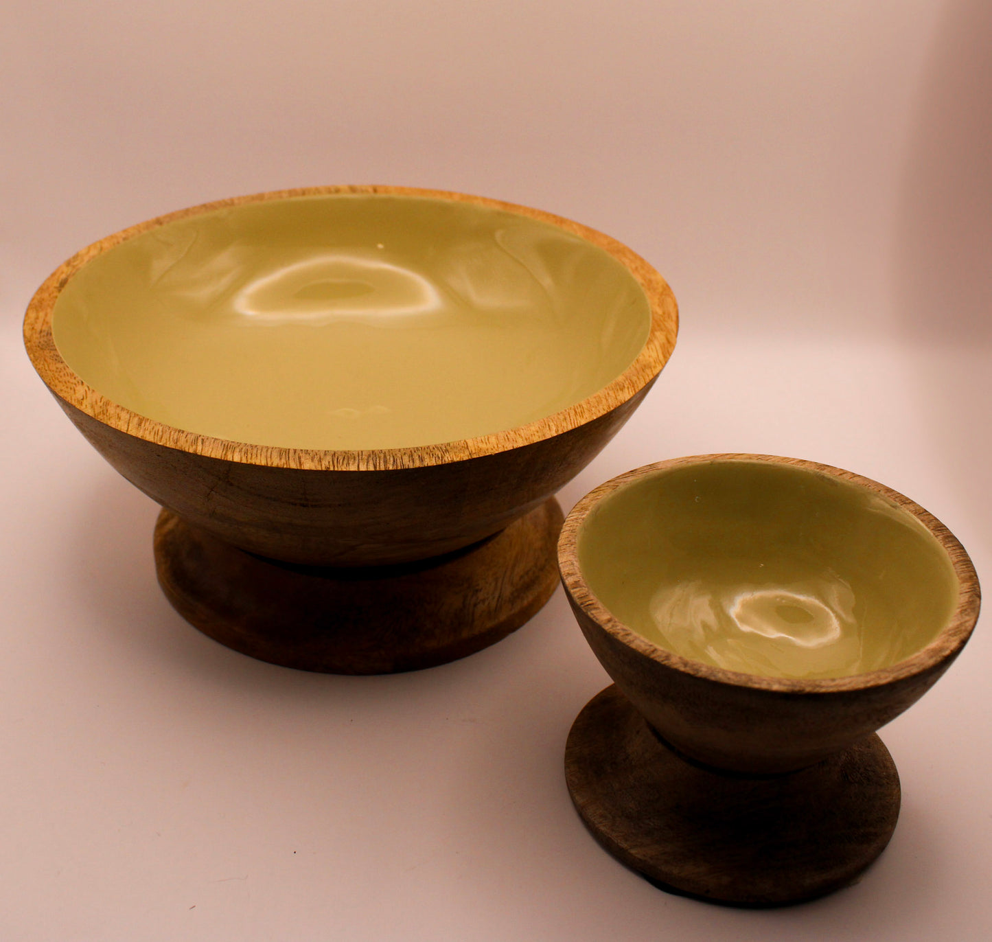ENAMELED WOOD FOOTED BOWL SM