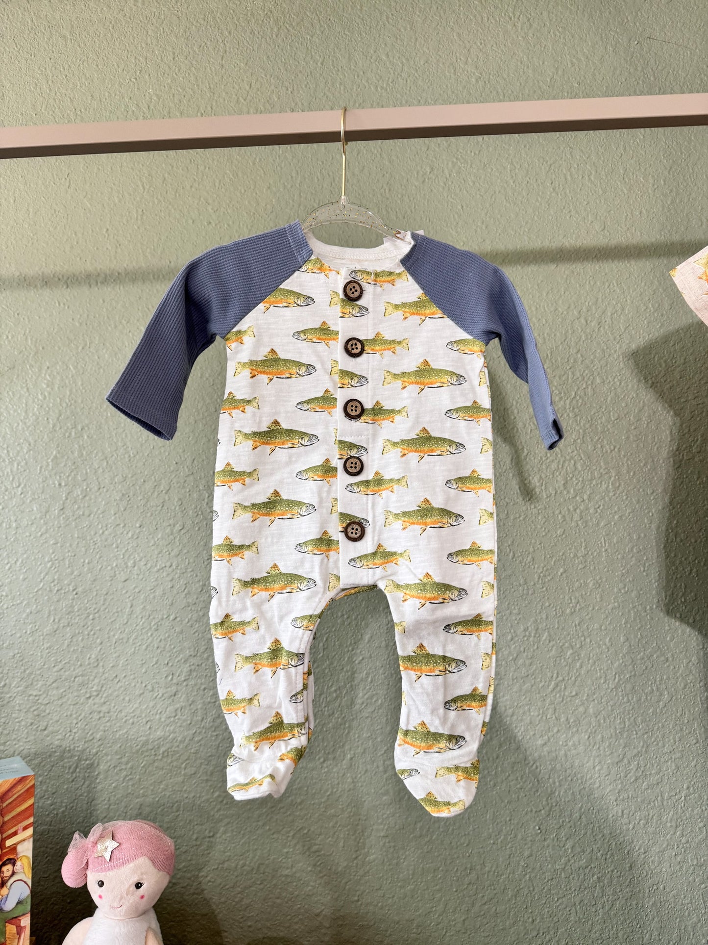 FISH BUTTON SLEEPER